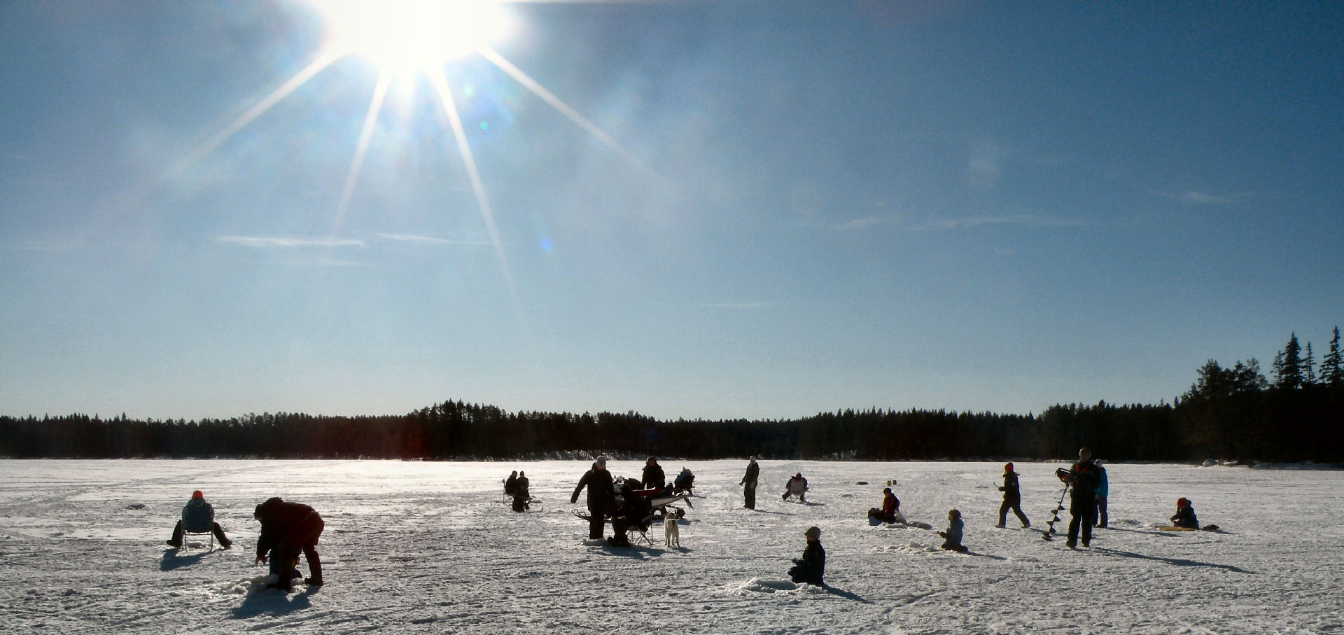 Vårvinterdag med fiske på Lillsjön.